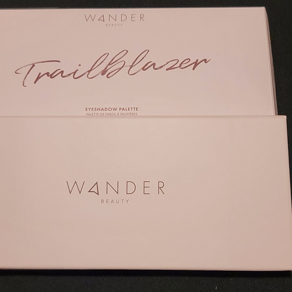 Wander Trailblazer Eyeshadow Pallette - Picture 2 of 3